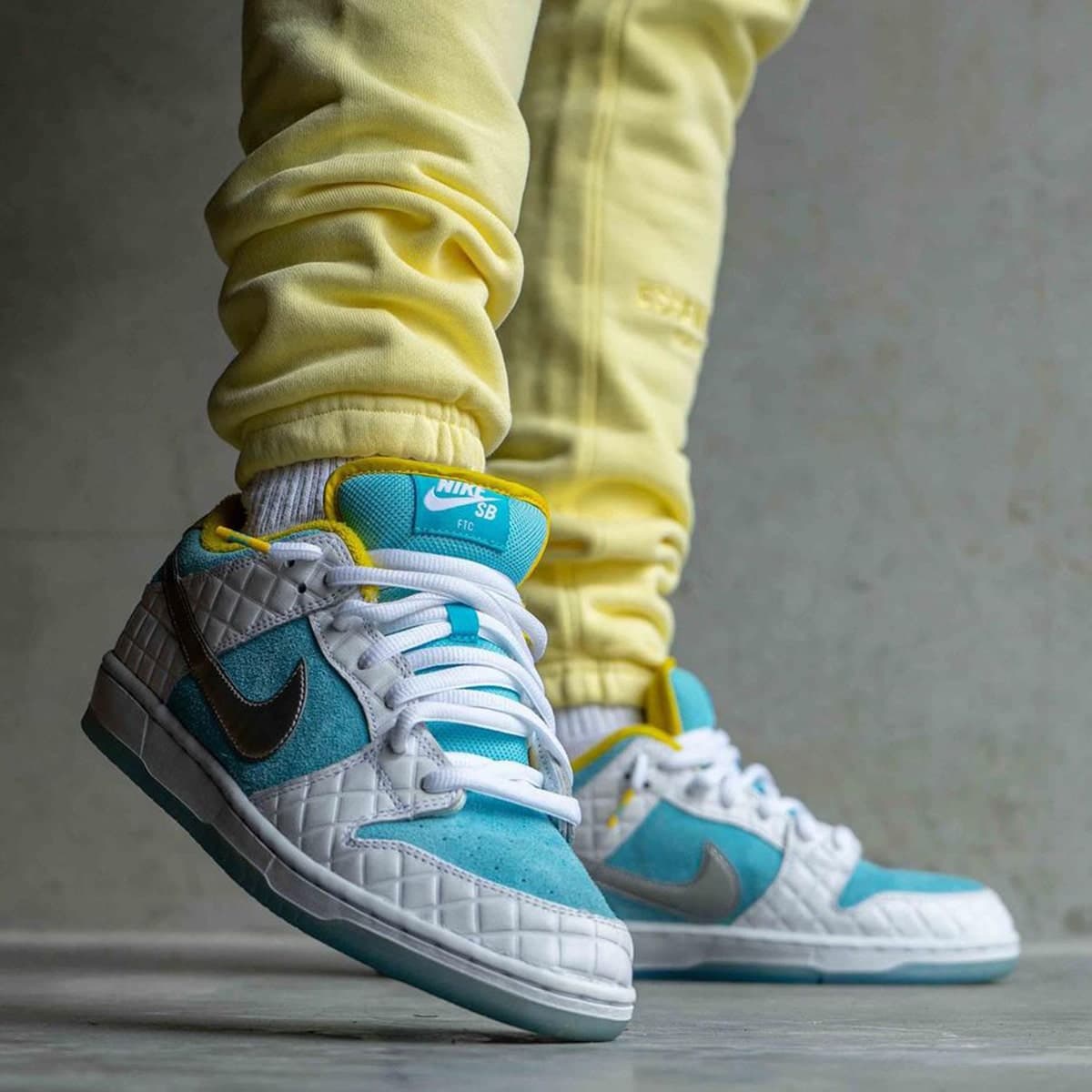Pervye foto kollaboratsii FTC x Nike SB Dunk Low