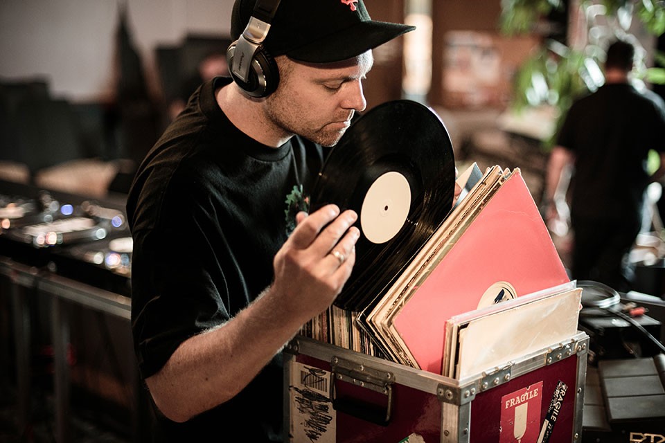 dj shadow the mountain has fallen ep 01