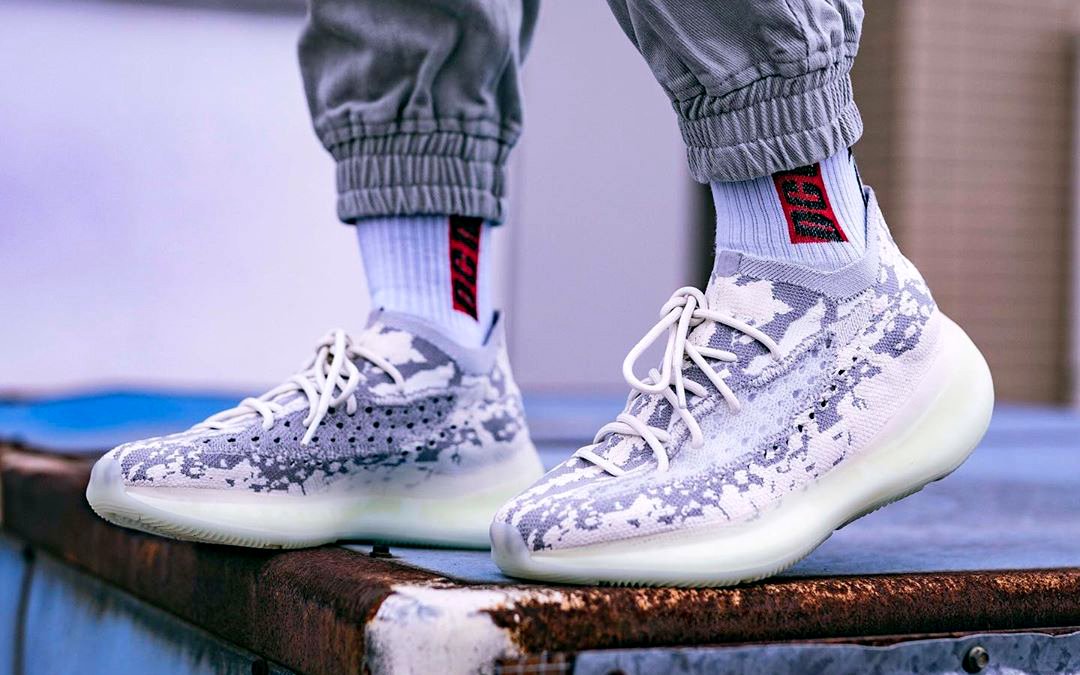 Первый взгляд на adidas YEEZY 380 «Alien»