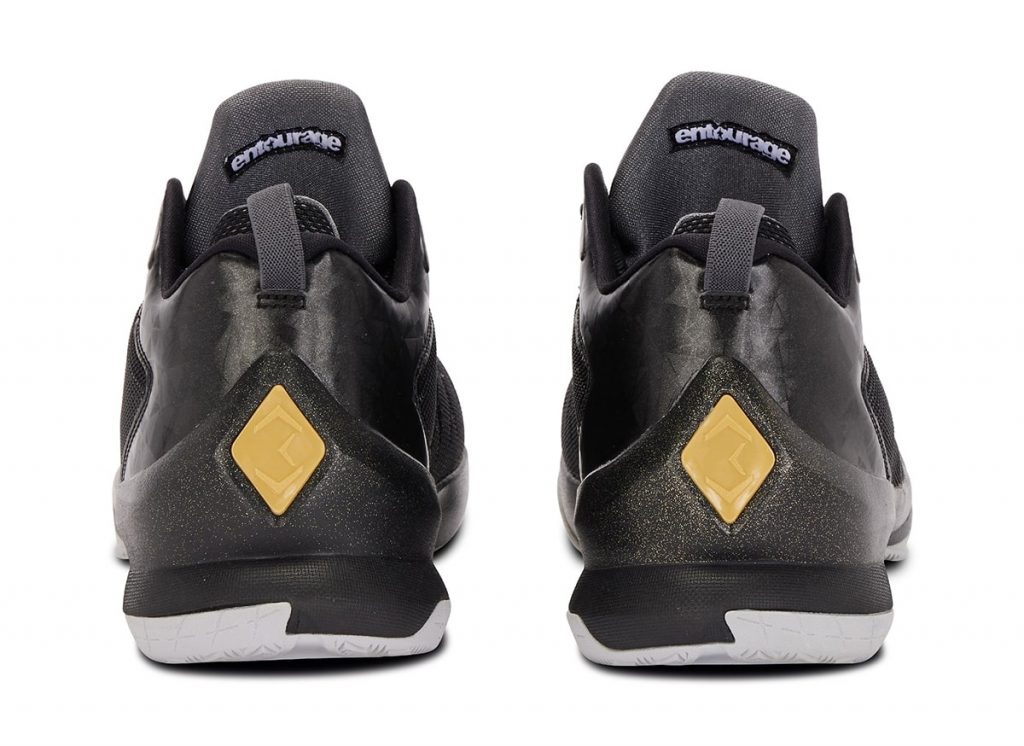 Kompaniya Sothebys sobrala redkie krossovki Nike Air na svoem auktsione The Entourage Collection 34