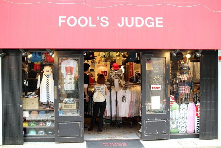 Magaziny krossovok v Tokio kotorye stoit posetit Fools Judge Harajuku