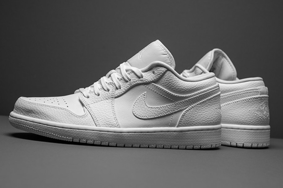 9-Luchshih-krossovok-Air-Jordan-1-Low-na-leto-9
