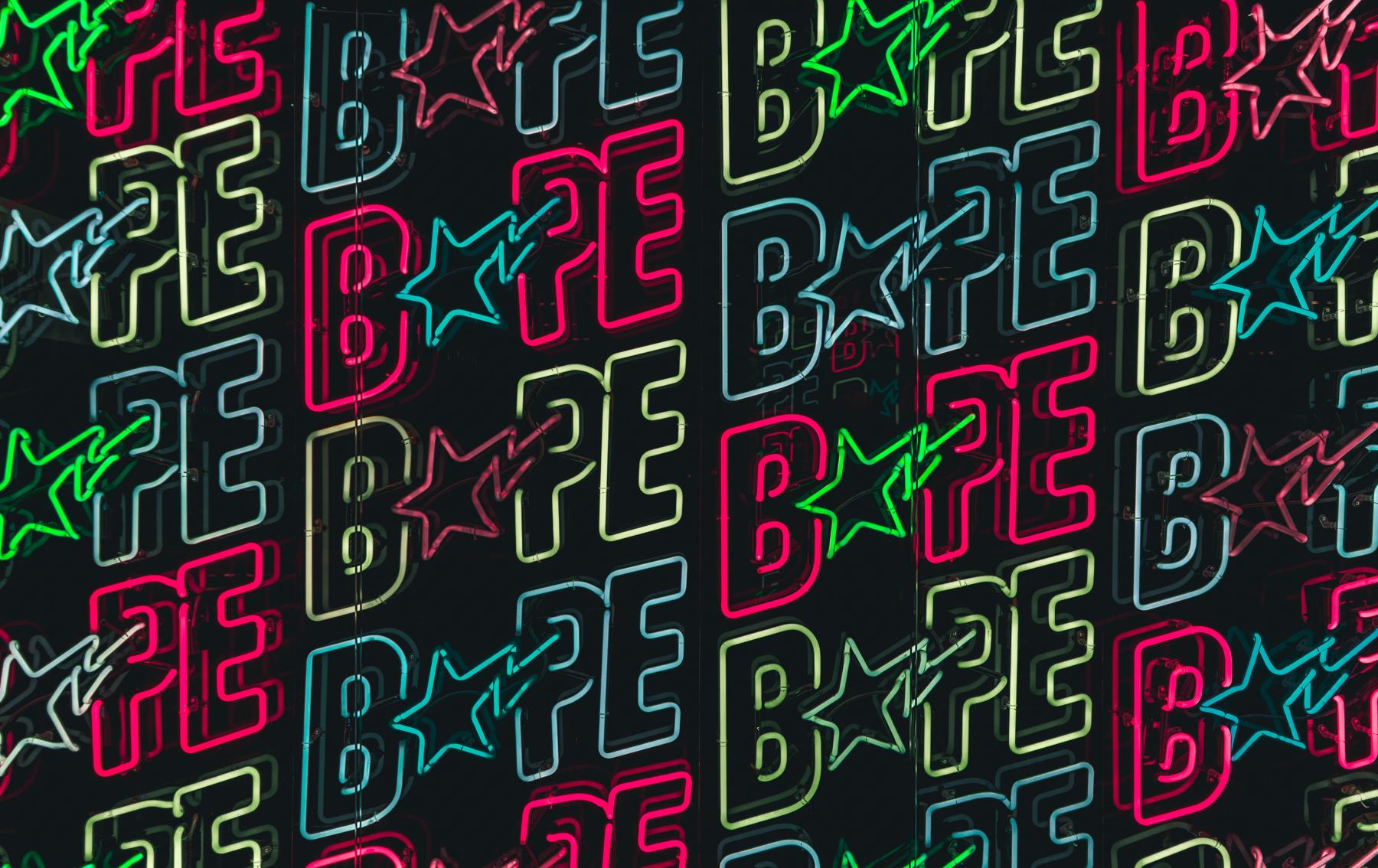 BAPE istoriya legendy ulichnoj mody
