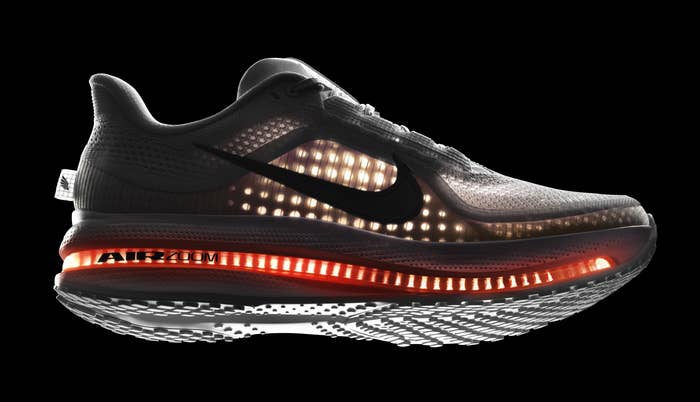 Открытие Олимпийских игр 2024 года в Париже и новая коллекция Nike для футбола, баскетбола и лёгкой атлетики-7