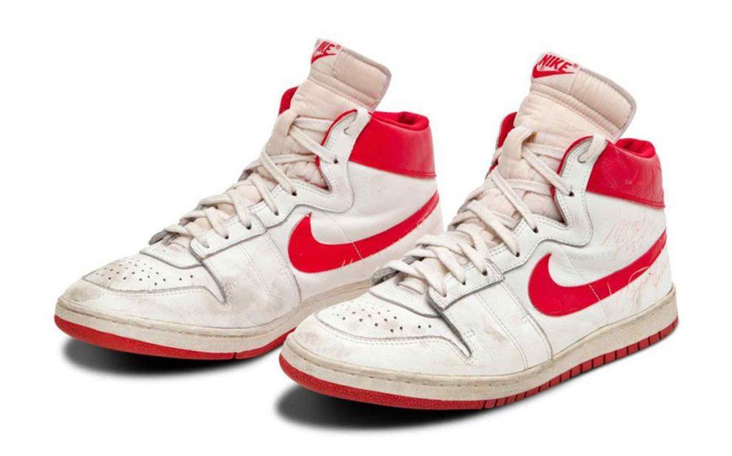 Krossovki Nike Air Ship kotorye nosil Majkl Dzhordan prodany na auktsione za rekordnye 147 milliona dollarov 4