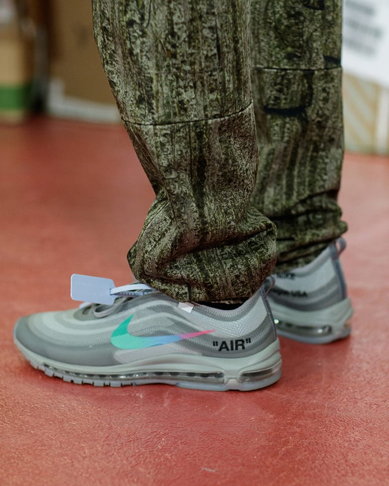 Polnyj putevoditel po sovmestnym vypuskam Nike i Off White dlya nachinayushhih 25