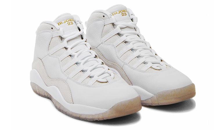 Air Jordan 10 samyh dorogih modelej 4. Drakes OVO Air Jordan 12 za 100 000