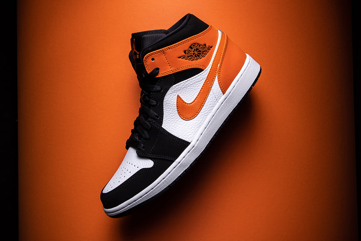 Polnaya istoriya Air Jordan 1 Shattered Backboard Air Jordan 1 Mid Shattered Backboard