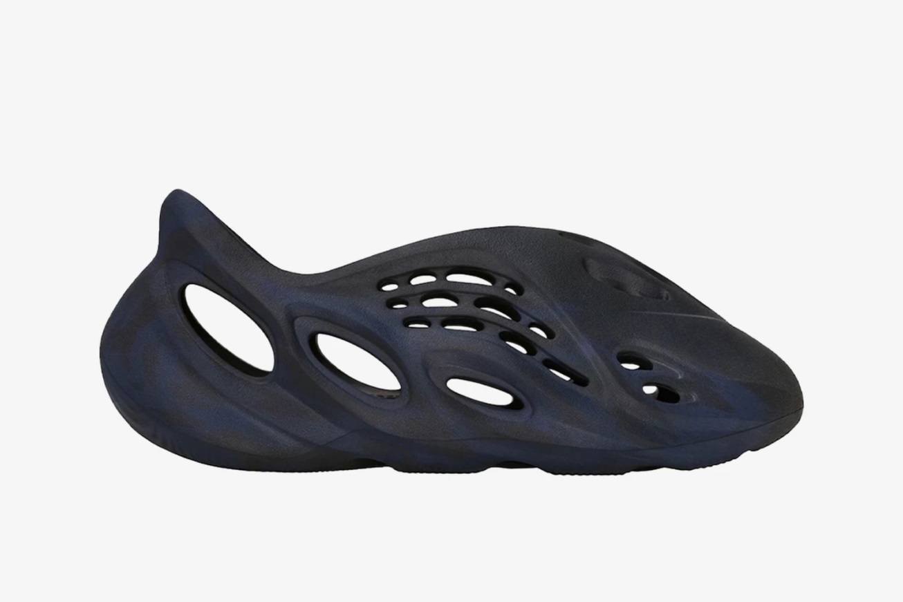 Luchshie krossovki YEEZY za 2021 god 1