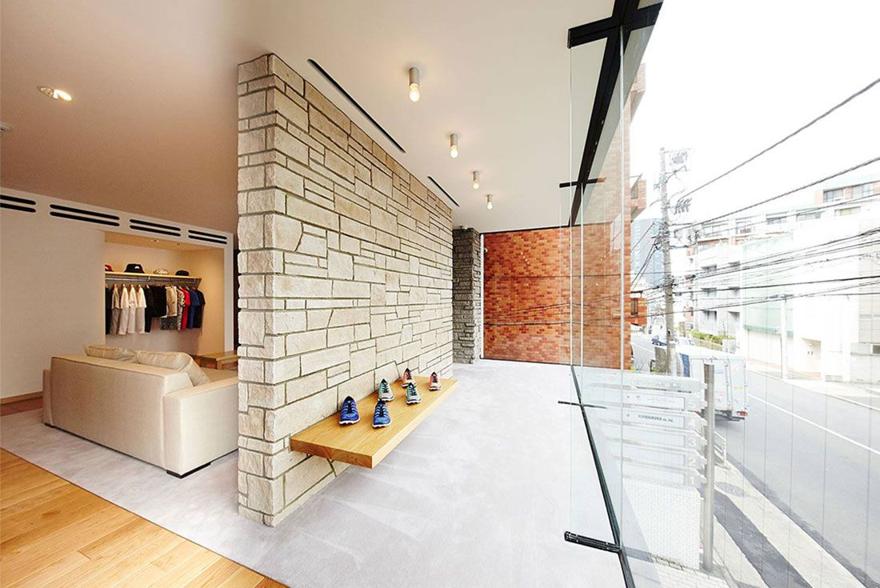 Magaziny krossovok v Tokio kotorye stoit posetit AS Architecture and Sneakers Harajuku