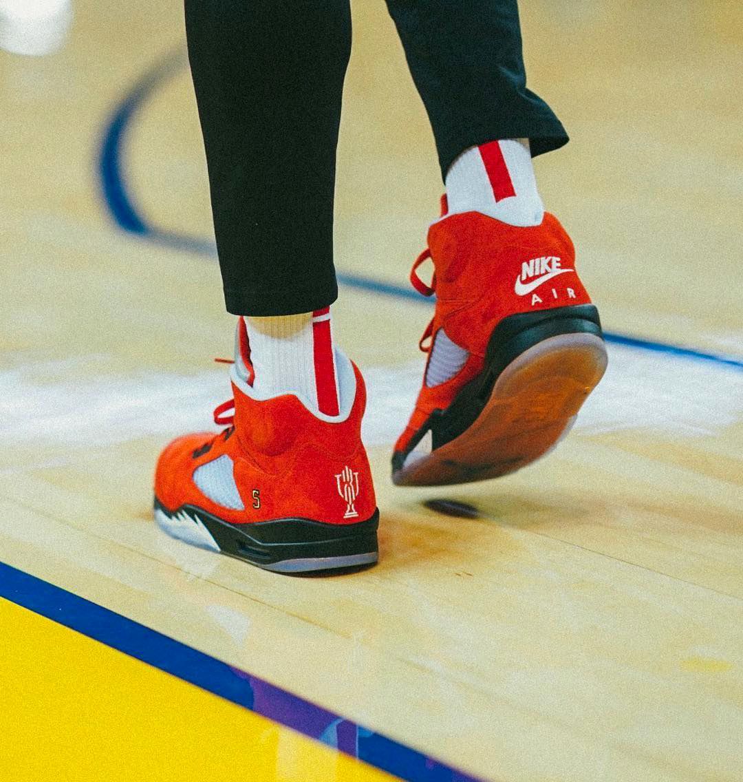 18 maya v Trofejnoj komnate Markusa Dzhordana poyavitsya novaya model snikersov Air Jordan 5