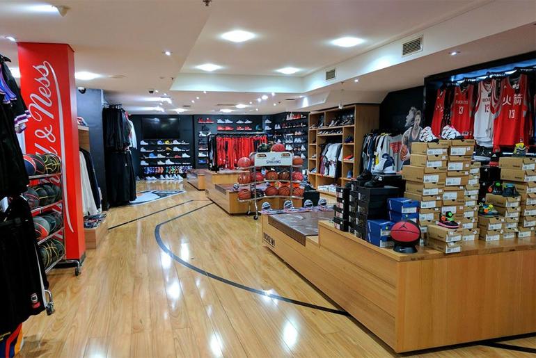 Magaziny krossovok v Melburne kotorye Vam stoit posetit Kickz101 259 Collins Street