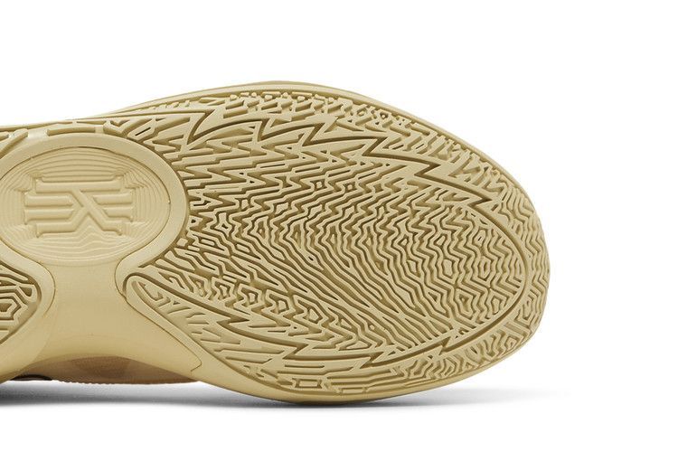 kyrie-low-5-tb-team-gold-dx6651-700_04
