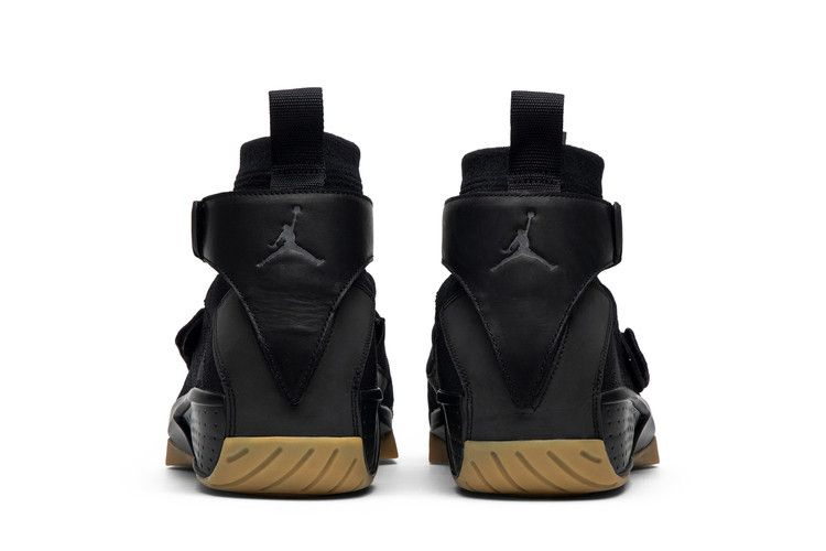 air-jordan-20-flyknit-black-bq3271-001_05