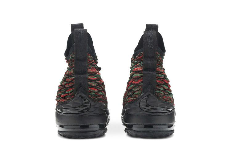lebron-15-bhm-gs-943762-900_05
