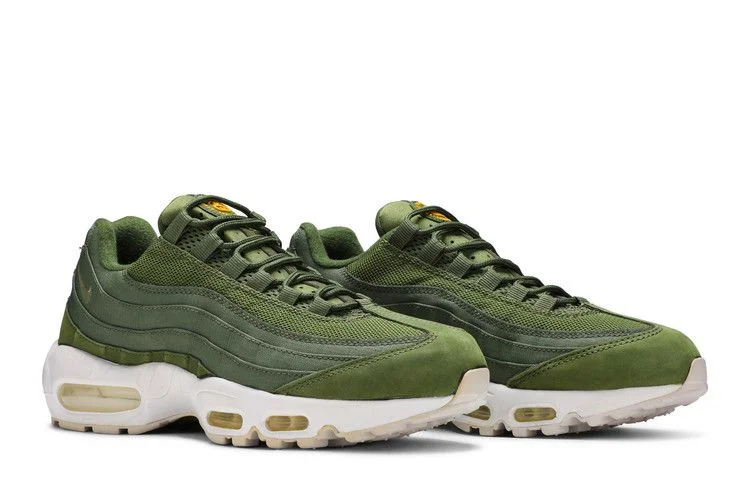 Krossovki-Stussy-x-Nike-Air-Max-95-Olive-7