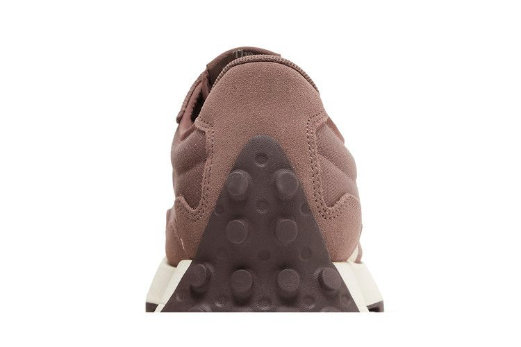 Кроссовки New Balance Wmns 327 'Black Fig'