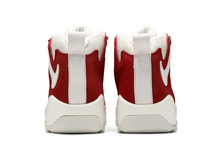 air-darwin-varsity-red-aj9710-600_05