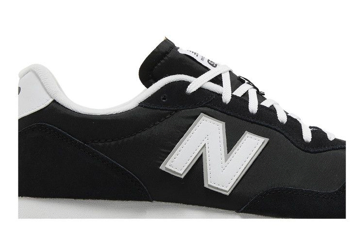 527-black-white-ml527la_01