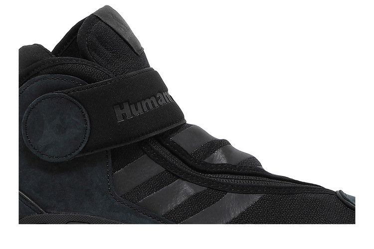 Кроссовки Pharrell x adidas Crazy BYW 0 To 60 'Triple Black'