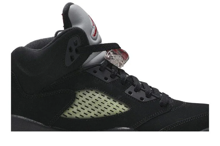 Krossovki-Air-Jordan-5-Retro-OG-BG-Black-Metallic-2016-1