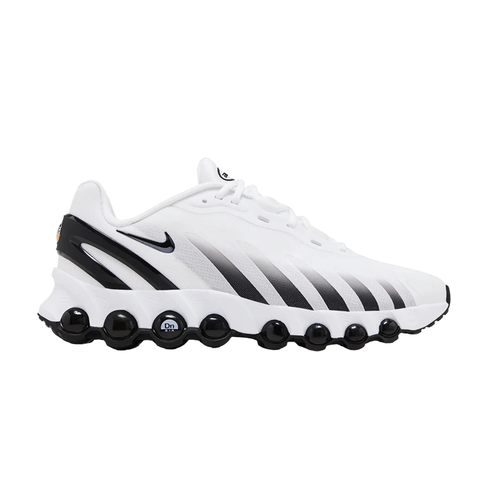 Krossovki-Nike-Air-Max-DN8-White-Black