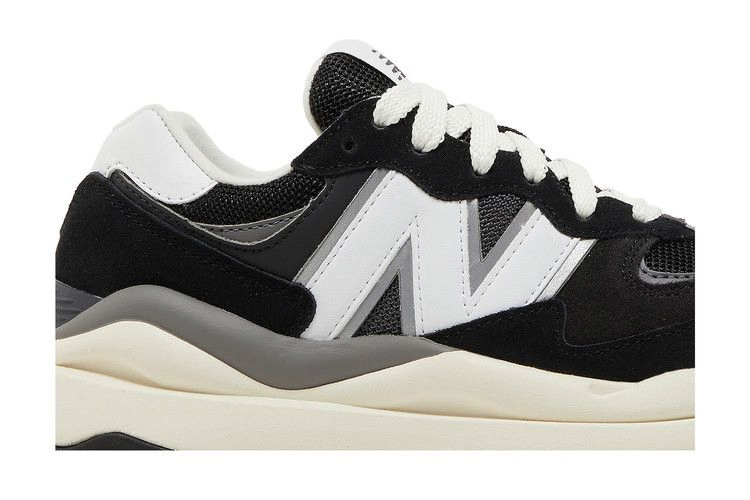Кроссовки New Balance Wmns 57/40 'Black Sea Salt'