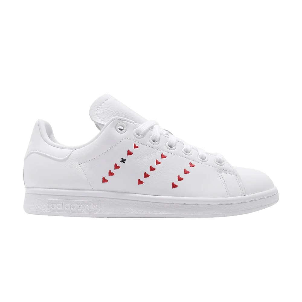 Krossovki-Adidas-Stan-Smith-Heart-Valentines-Day