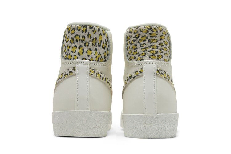 Кроссовки Nike Wmns Blazer Mid '77 SE 'Lemon Leopard'