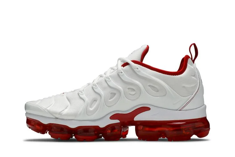 Кроссовки Nike Air VaporMax Plus 'White University Red'