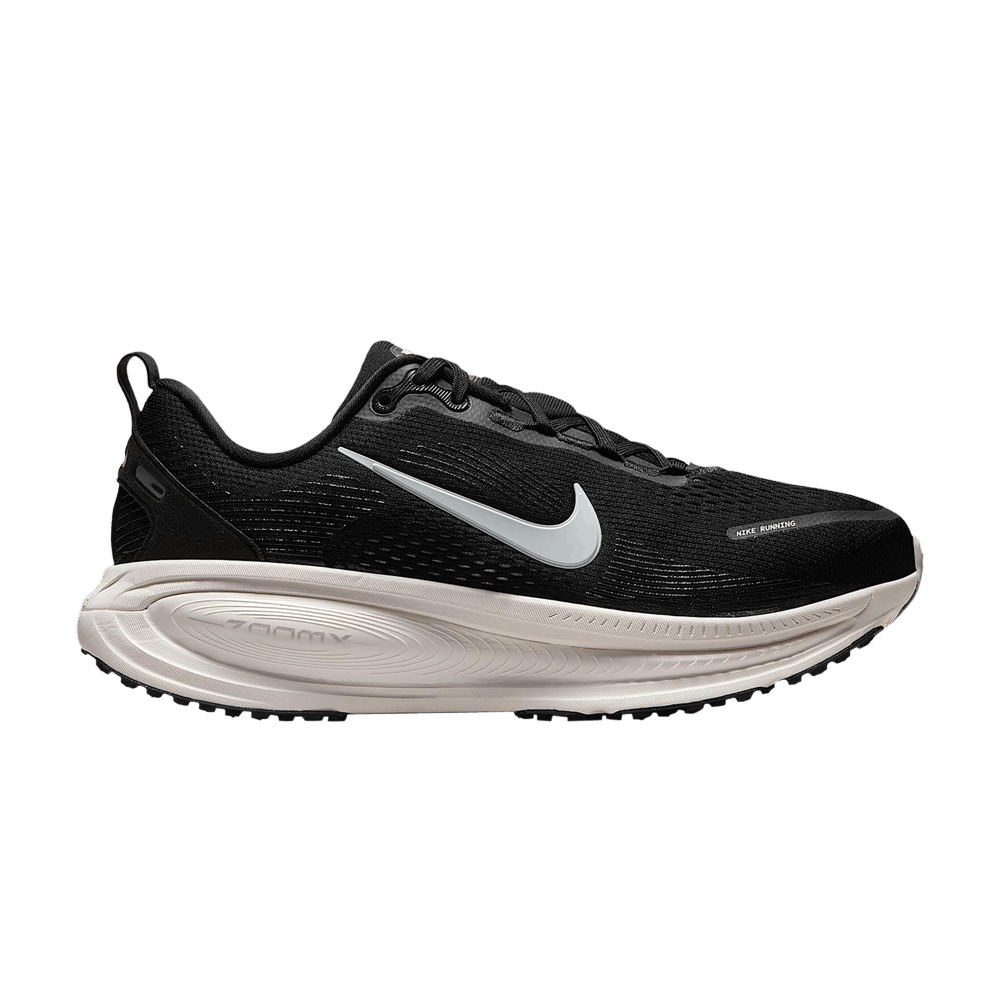 Кроссовки Nike Wmns Vomero 18 Extra Wide 'Black Coconut Milk'