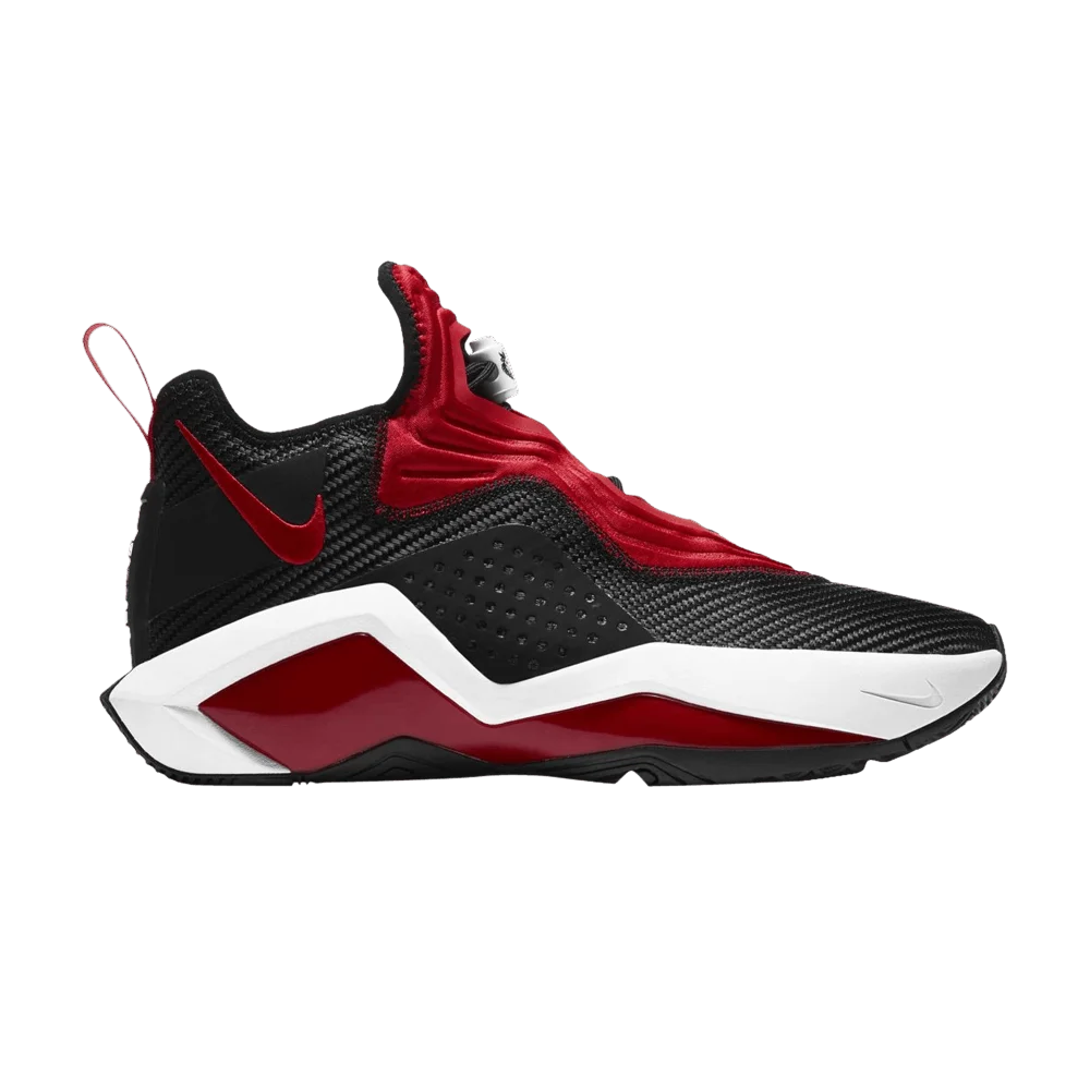 Krossovki-Nike-LeBron-Soldier-14-Bred