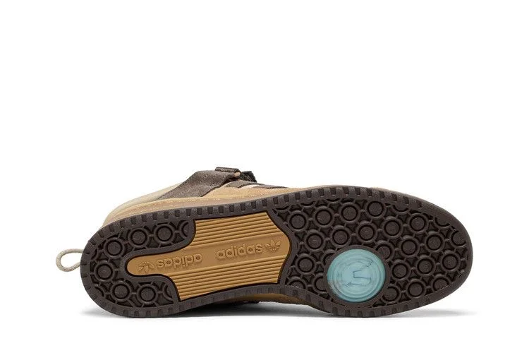 Krossovki-Bad-Bunny-x-adidas-Forum-Buckle-Low-The-First-Cafe-3