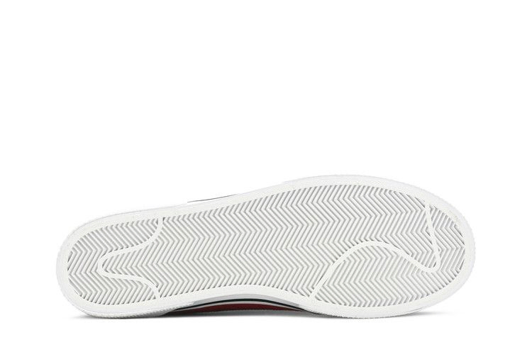 Кроссовки Supreme x Nike SB GTS QS 'Gym Red'