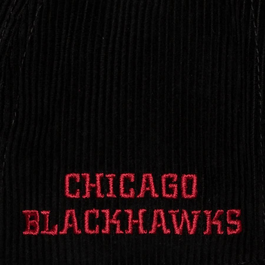 Бейсболка Mitchell & Ness Black Red Chicago Blackhawks Sueduroy Snapback Hat