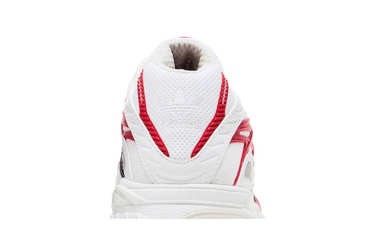 adistar-cushion-3-white-better-scarlet-ig1738_06