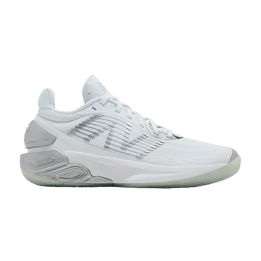 Krossovki-New-Balance-Two-WXY-V5-White-Silver-Metallic
