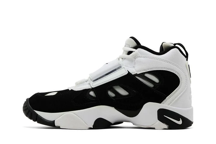 Krossovki-Nike-Air-Diamond-Turf-2-White-Black-2