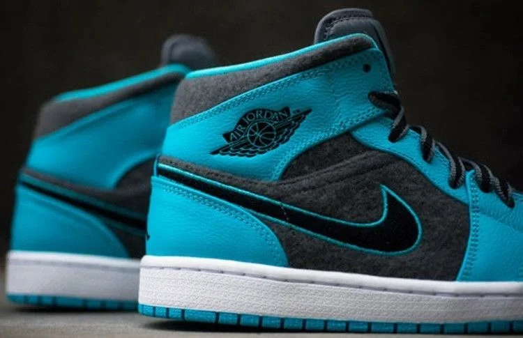 Кроссовки Air Jordan 1 Mid 'Gamma Blue'