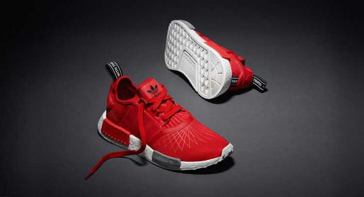 Кроссовки Adidas Wmns NMD_R1 'Lush Red'