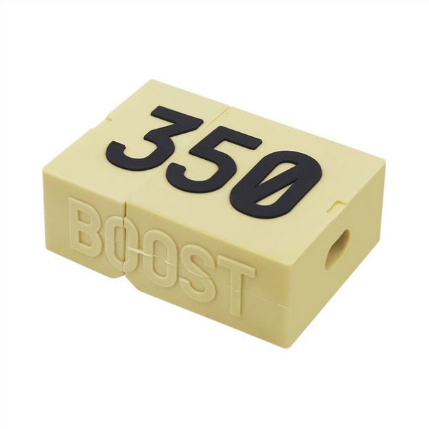 Yeezy-boost-Case-350-3