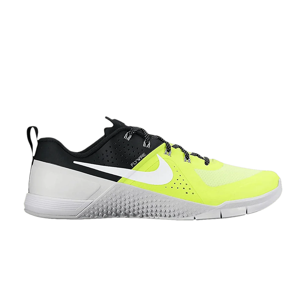 Krossovki-Nike-Metcon-1-Volt-Platinum