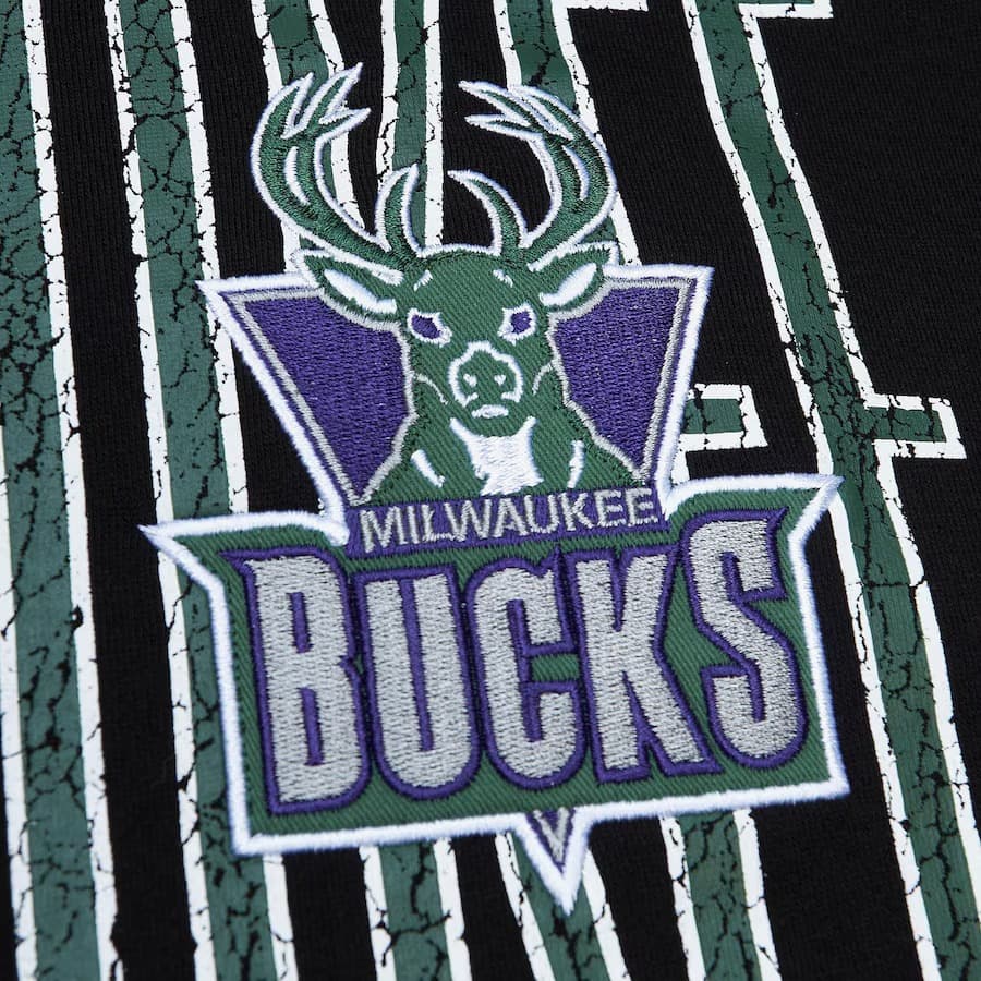Худи Mitchell & Ness Black Milwaukee Bucks Team OG Fleece Pullover Hoodie