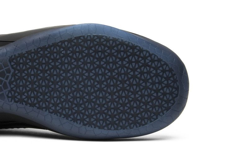 kobe-a-d-black-mamba-852425-064_04
