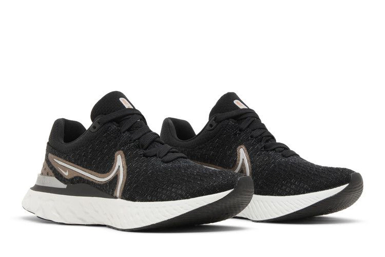 wmns-react-infinity-run-flyknit-3-black-metallic-copper-dd3024-009_07
