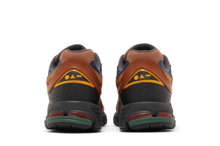 Кроссовки New Balance 2002R 'Hiking Pack - Brown'