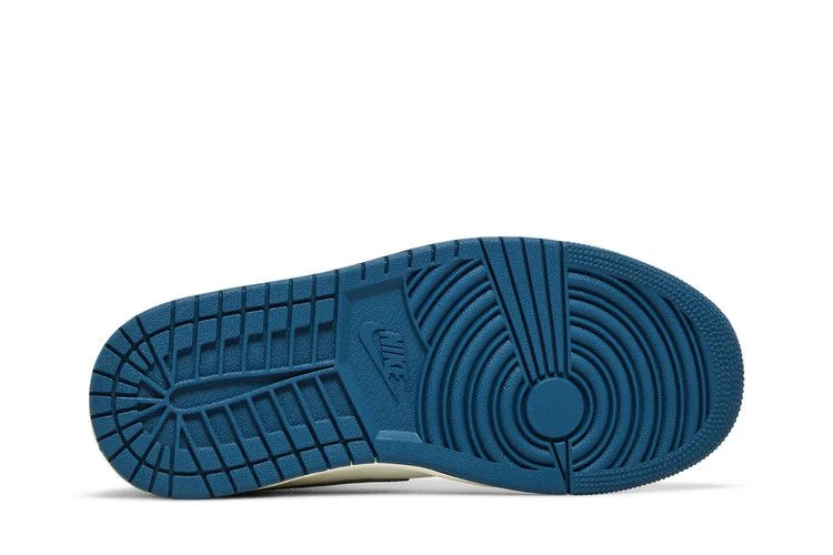 Кроссовки Wmns Air Jordan 1 Mid 'Sky J French Blue'