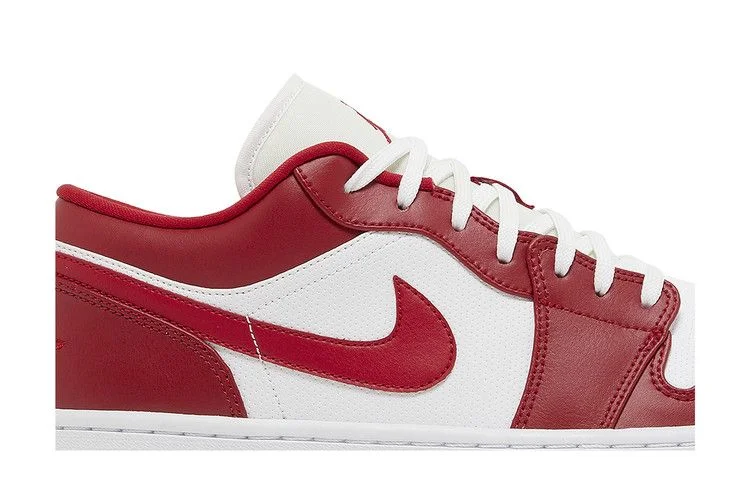 Krossovki-Air-Jordan-1-Low-Gym-Red-Sample-1