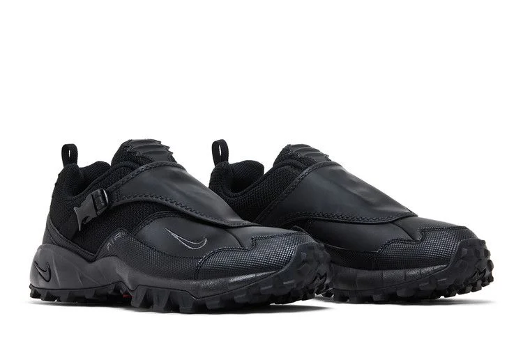 Krossovki-Nike-Air-Phassad-ACG-Triple-Black-2025-7