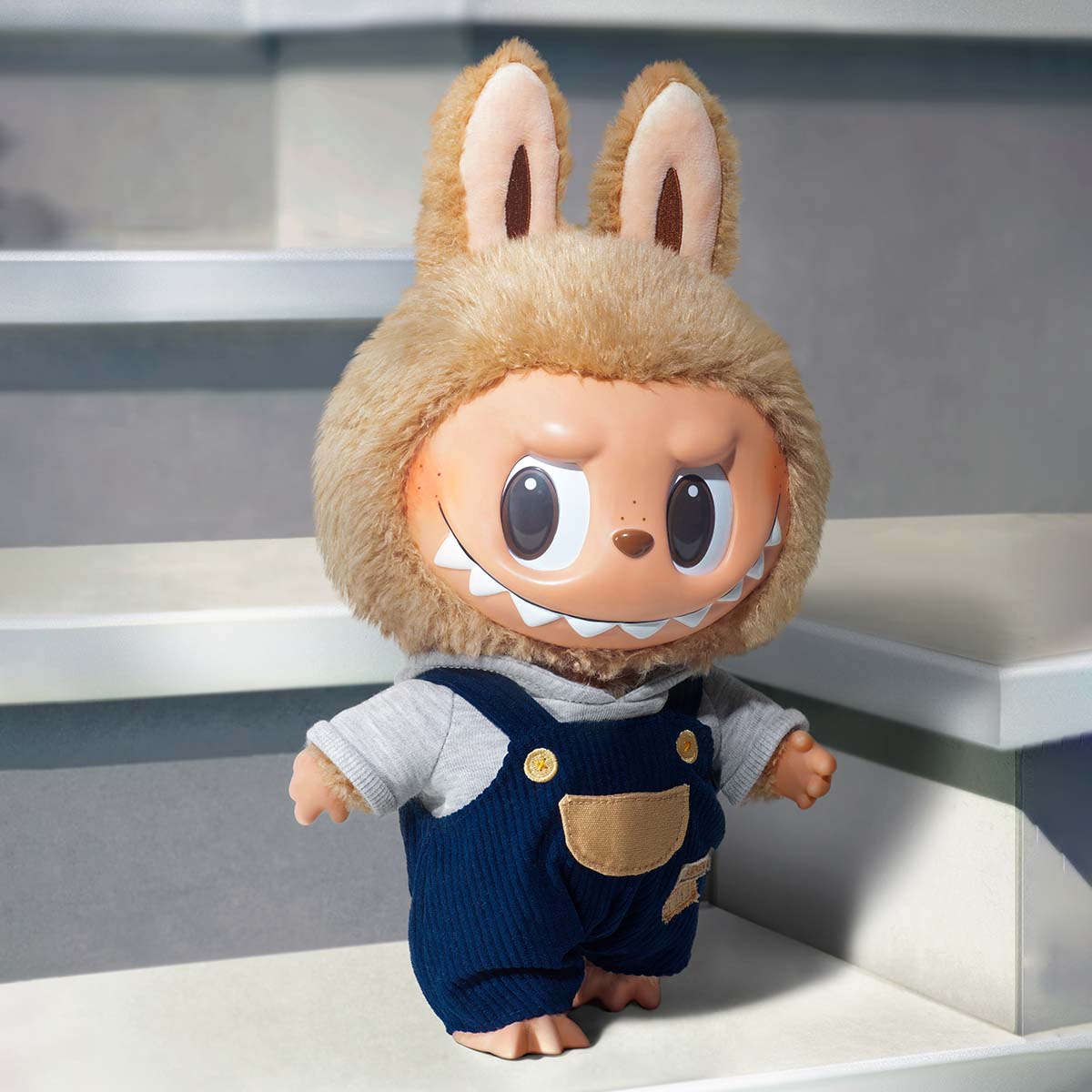 Виниловая плюшевая фигурка POP MART LABUBU Time to chill-Vinyl Plush Doll